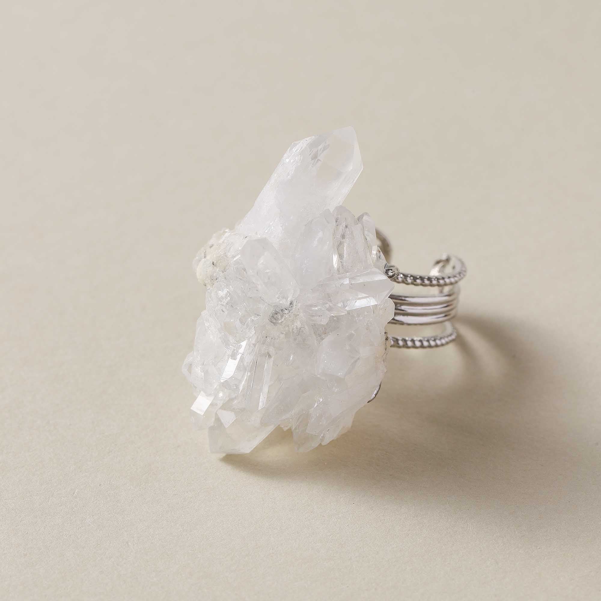 Aurora Wilds – Natural Clear Quartz Cluster Ring