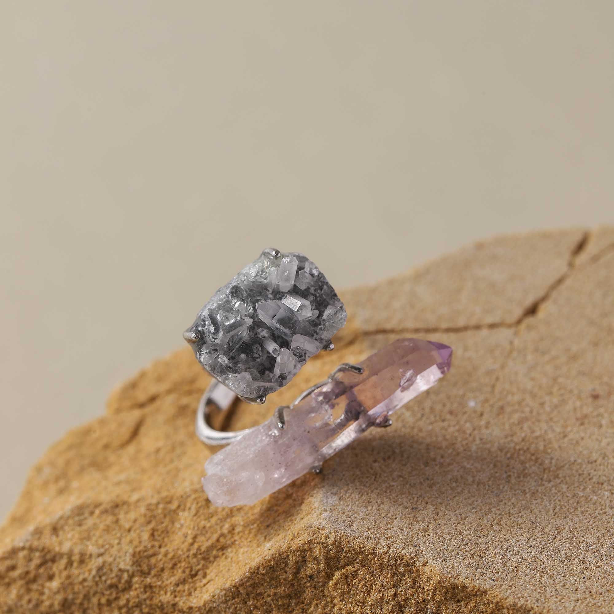 Twin Souls – Cruz + Clear Quartz Raw Stone Ring