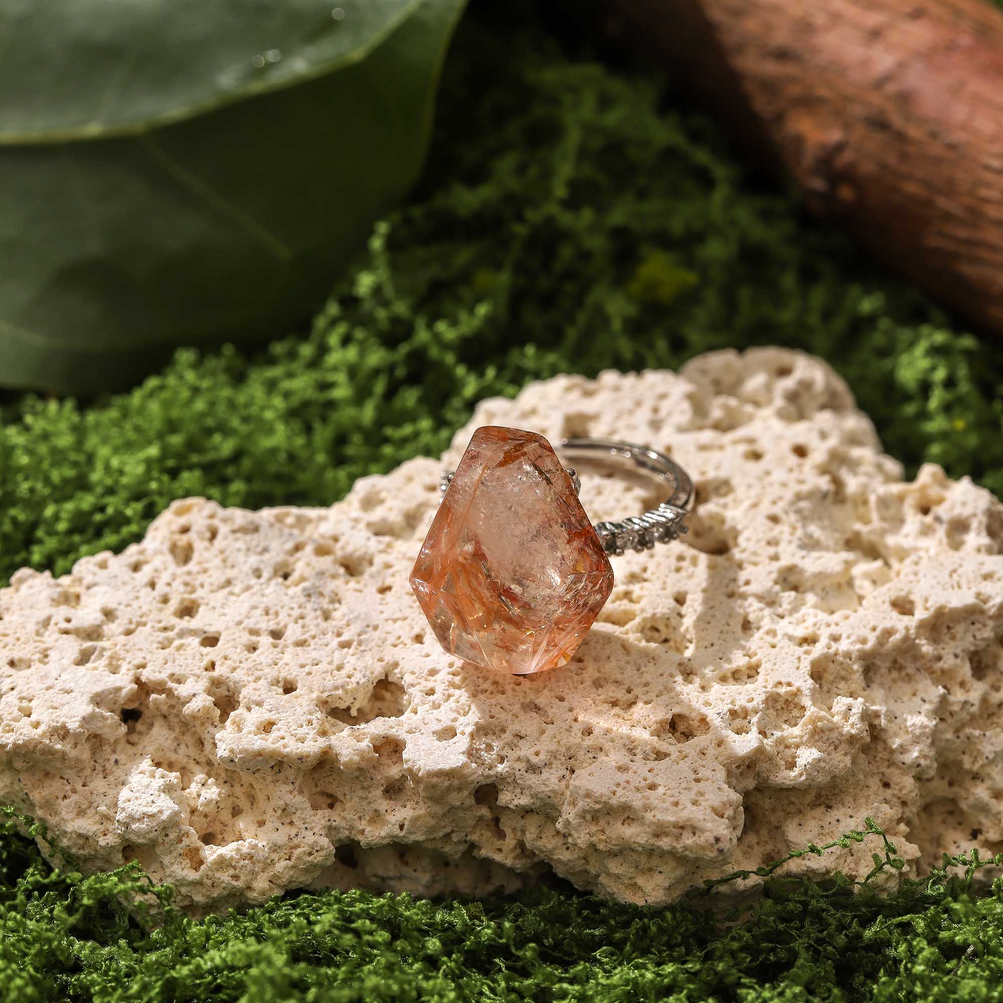 Dawn's Source – Gel Flower Super Seven Ring