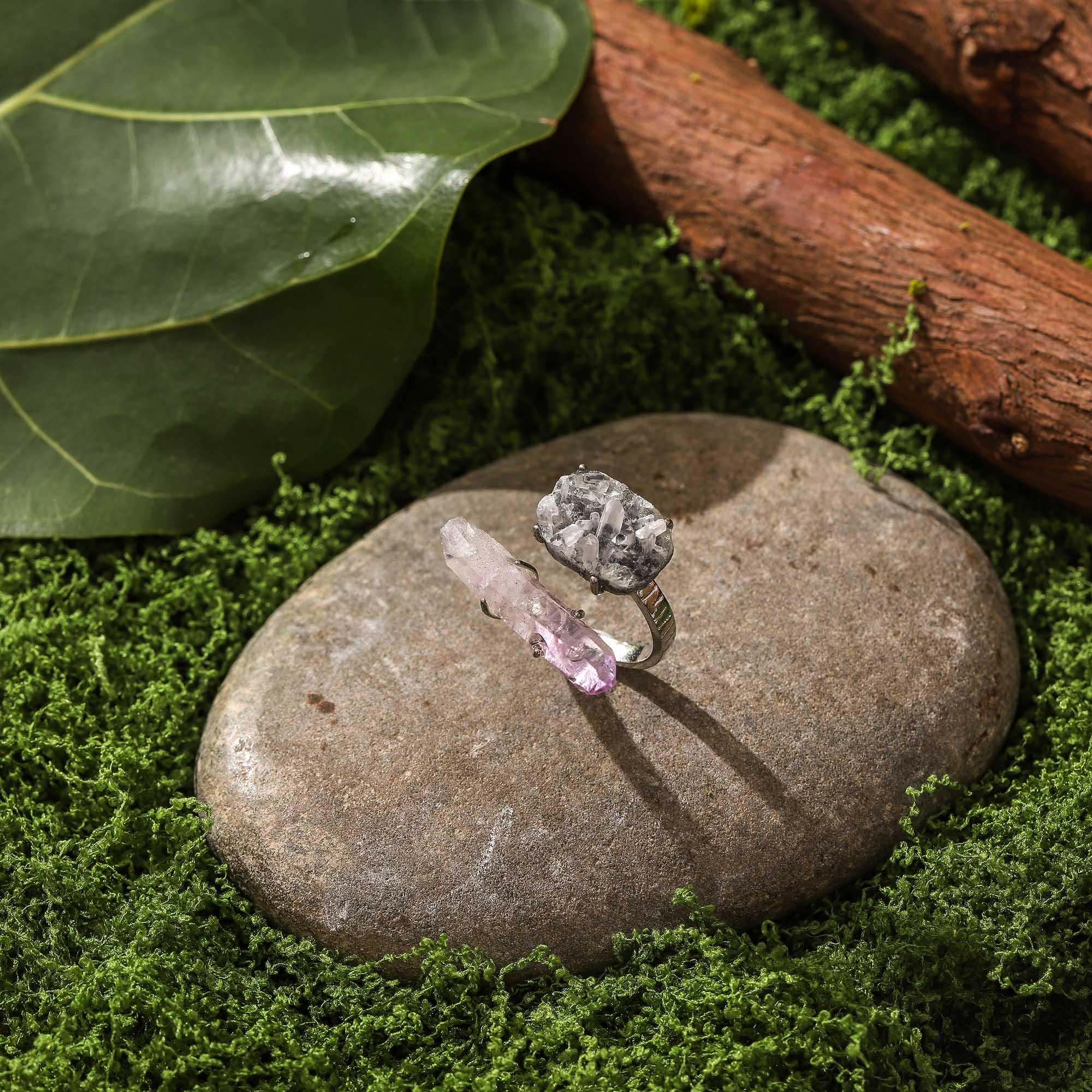 Twin Souls – Cruz + Clear Quartz Raw Stone Ring