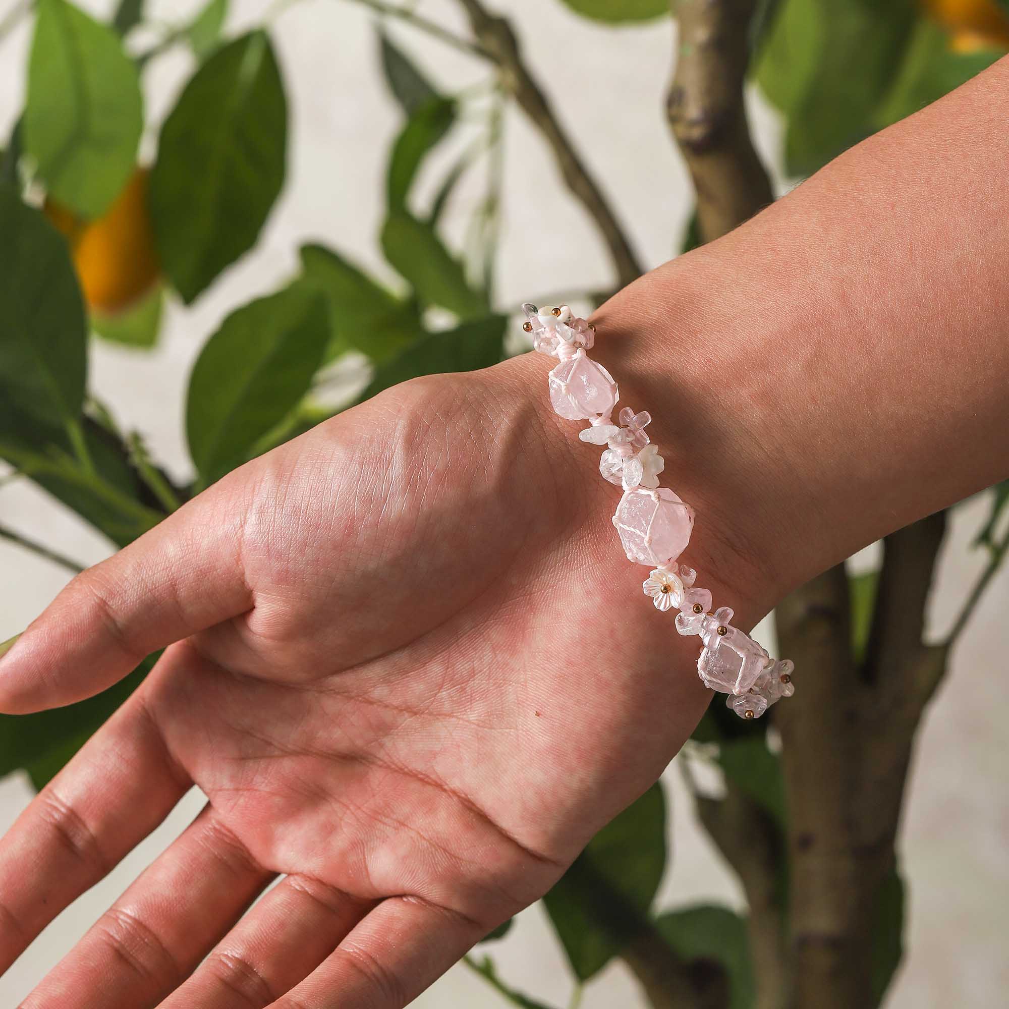 Dreamy Crystal – Rose Quartz Woven Bracelet