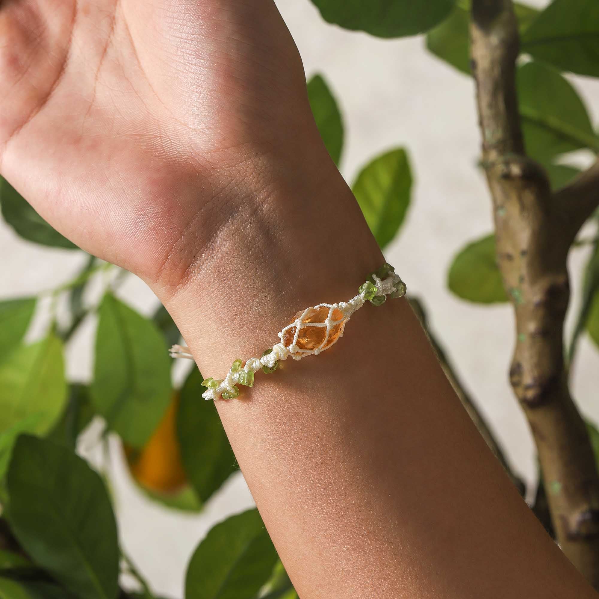 Morning Glow – Citrine & Peridot Woven Bracelet