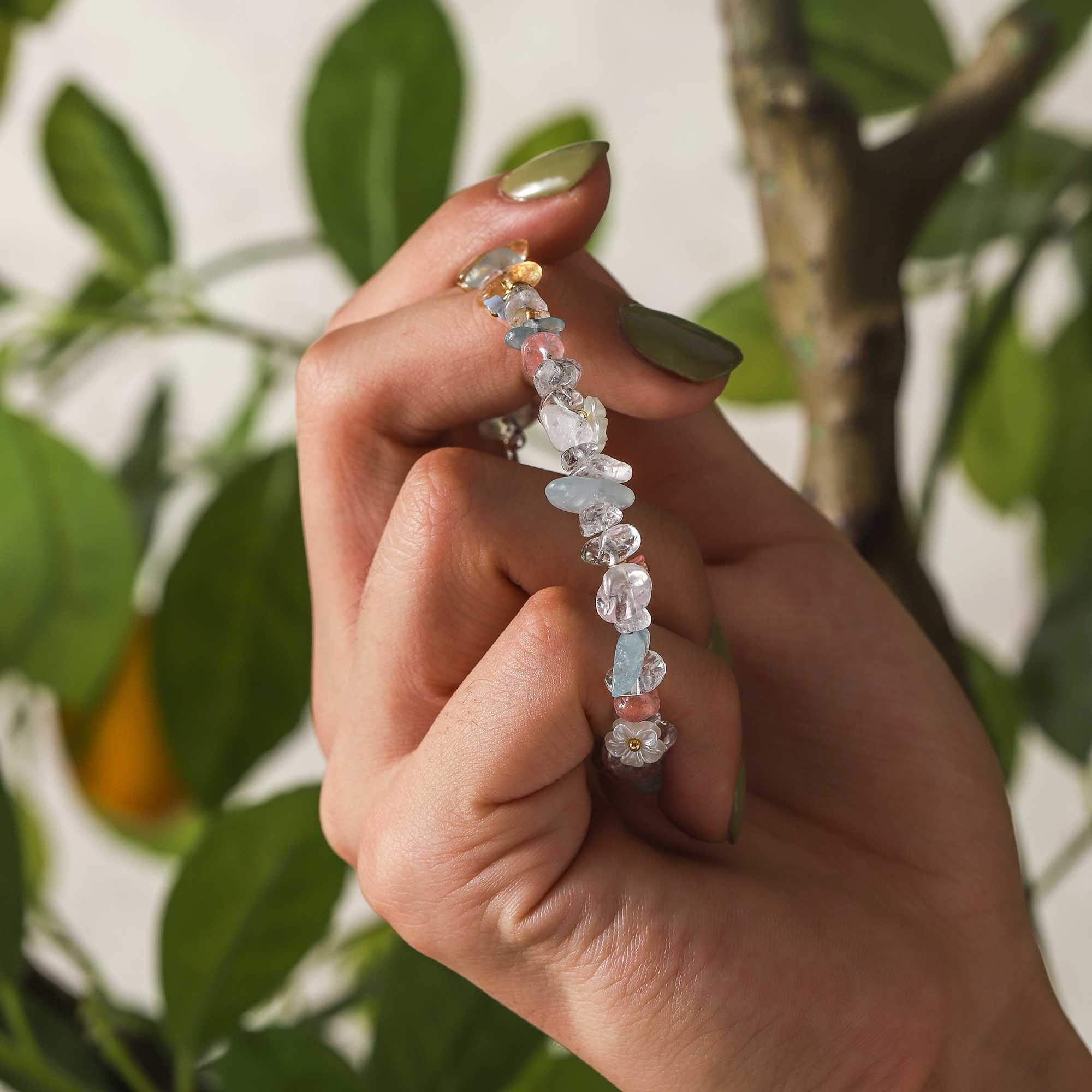 Spirit Radiance – Shamanic Energy Crystal Chip Bracelet