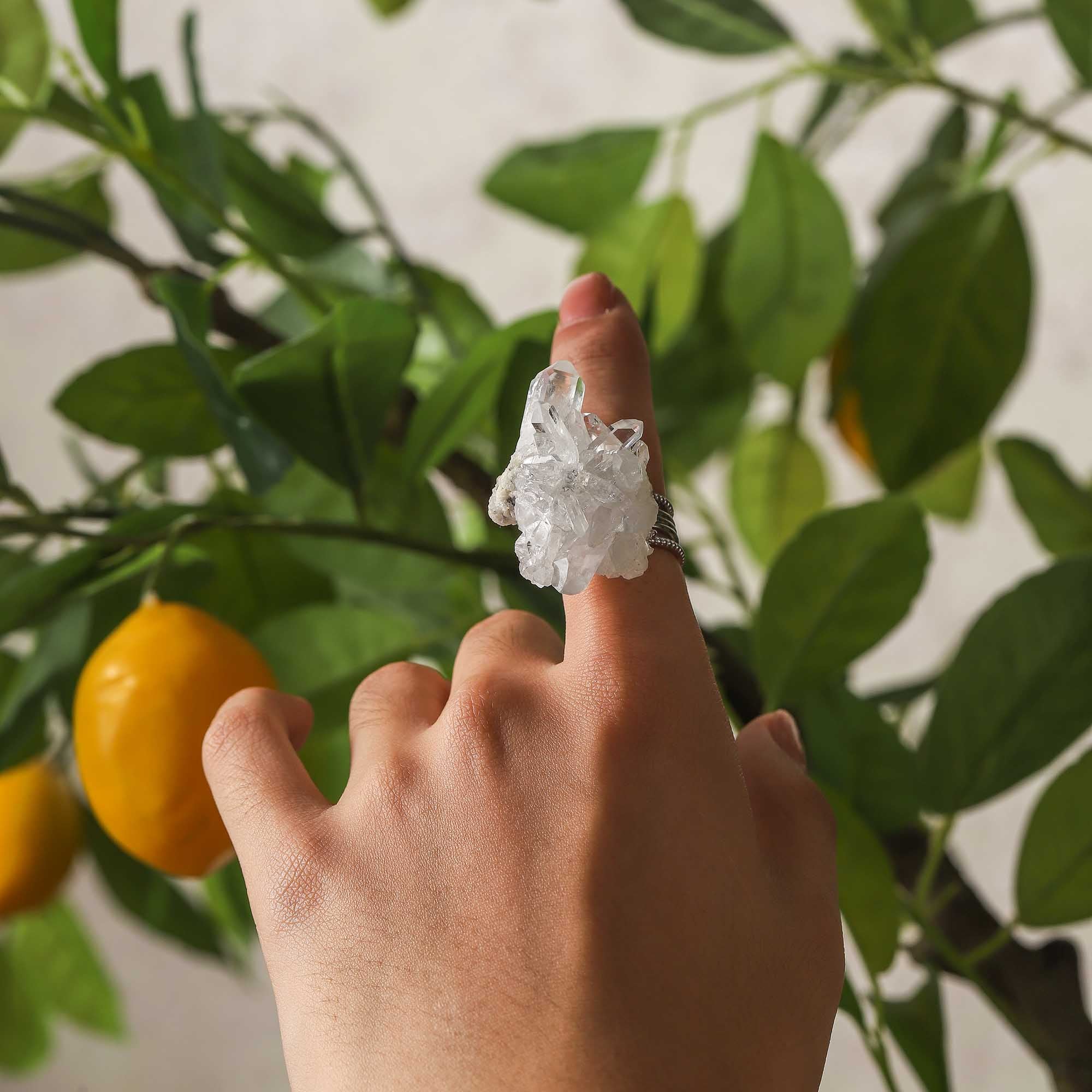 Aurora Wilds – Natural Clear Quartz Cluster Ring