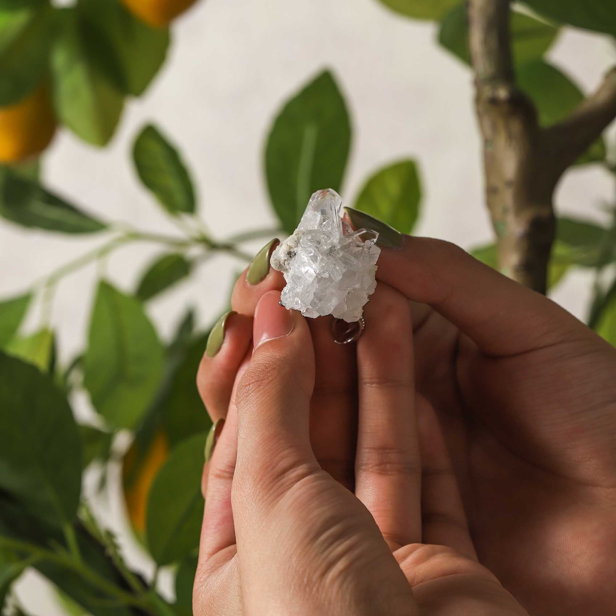 Aurora Wilds – Natural Clear Quartz Cluster Ring