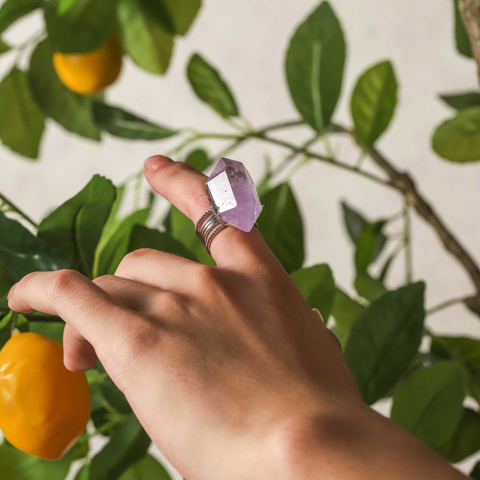 Twilight Horizon – Amethyst Point Ring