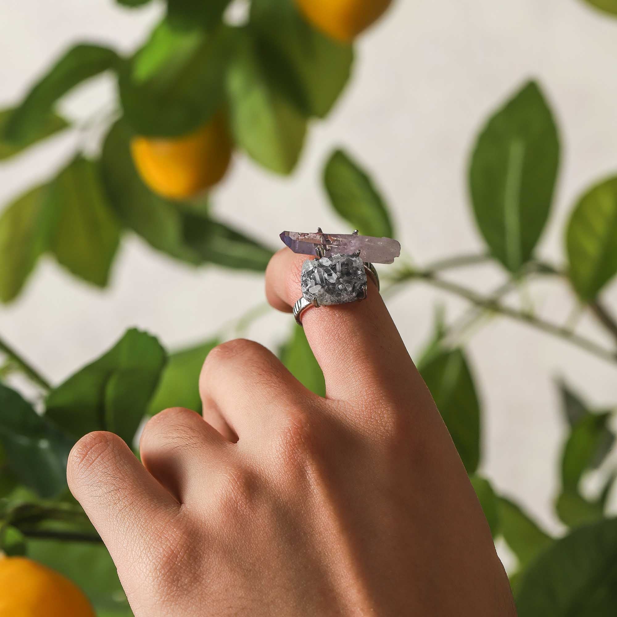 Twin Souls – Cruz + Clear Quartz Raw Stone Ring