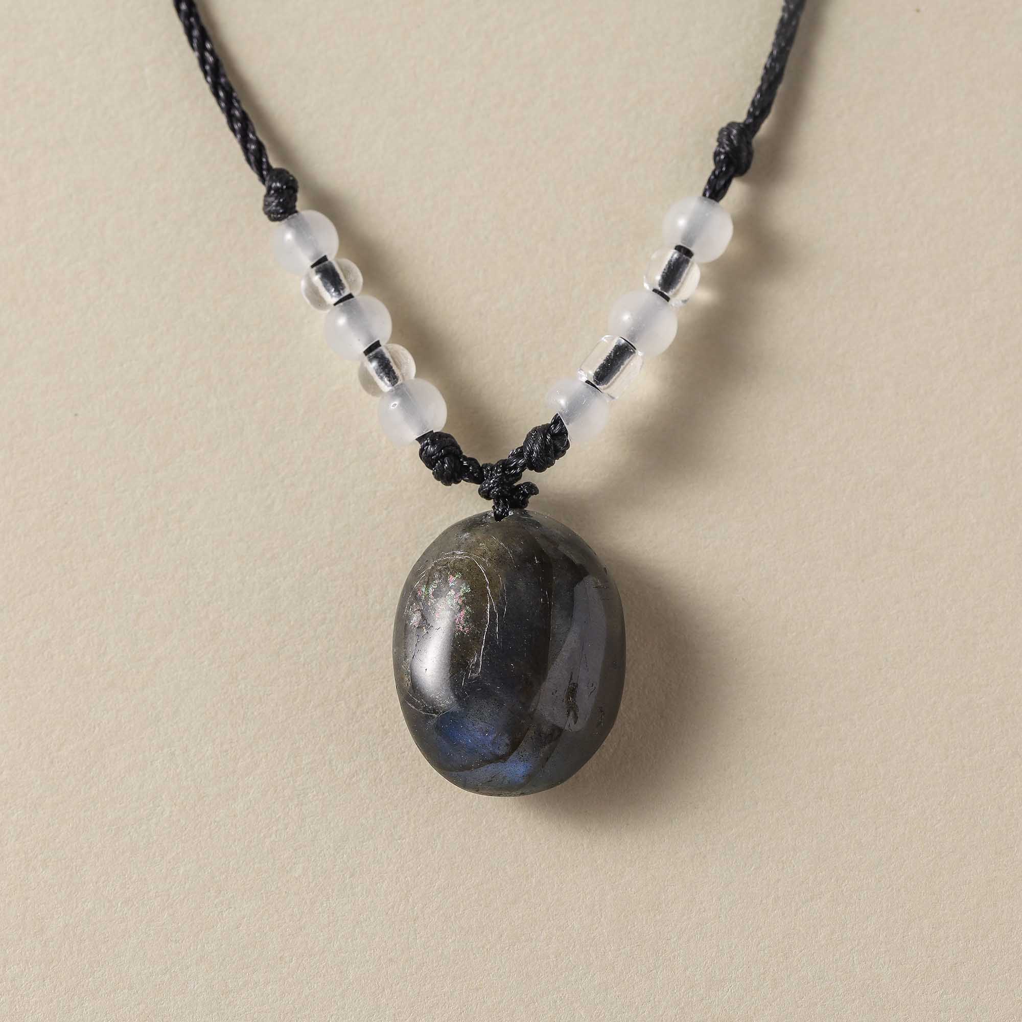 Aurora Guardian – Natural Labradorite Energy Pendant