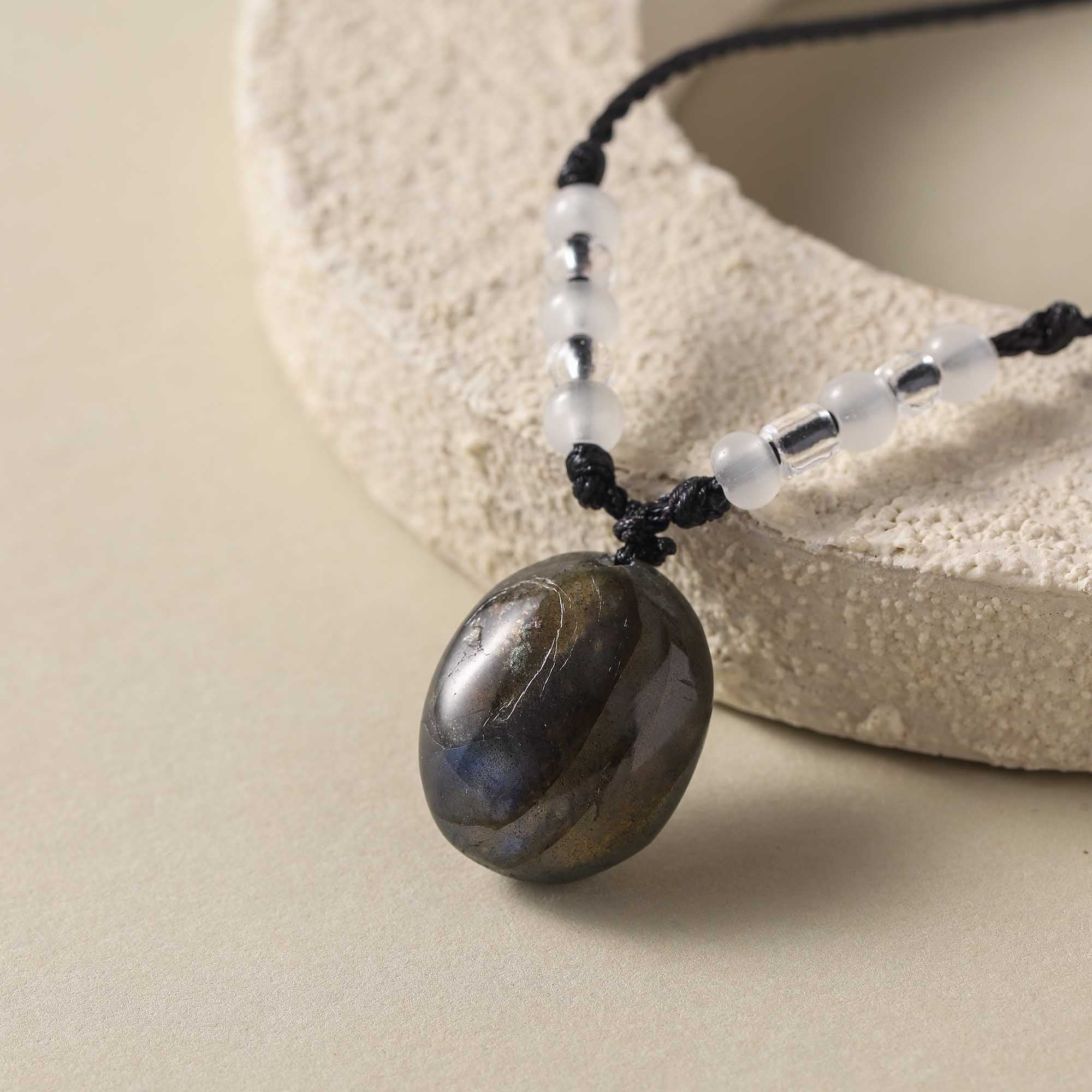 Aurora Guardian – Natural Labradorite Energy Pendant